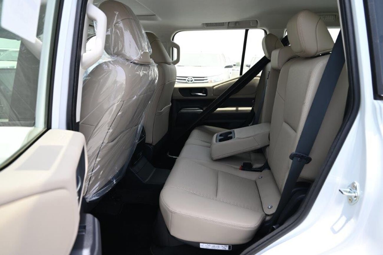 تويوتا برادو GXL 2.4L Turbo 7 Seat Automatic