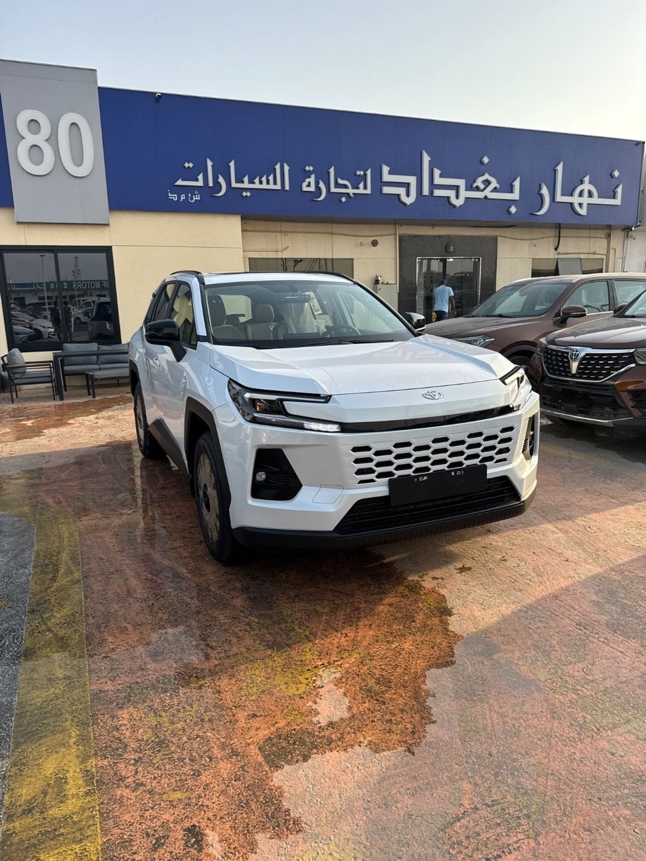 تويوتا راف ٤ XLE HEV