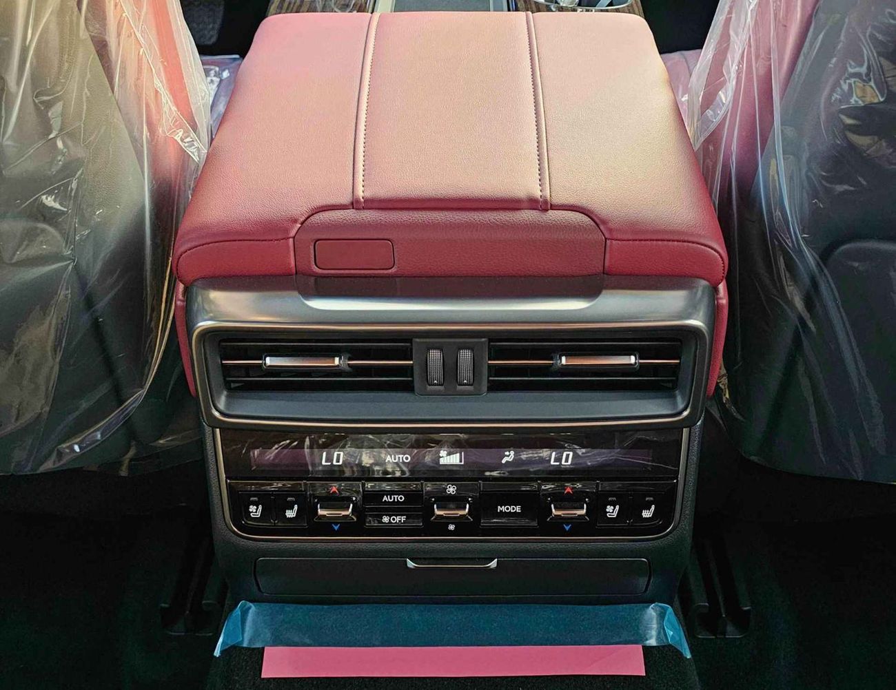 لكزس LX 700h HYBRID URBAN/3.5L PETROL/RADAR/SUNROOF/LEATHER WITH POWER SEATS/FULL OPTION (CODE # LX7HV)