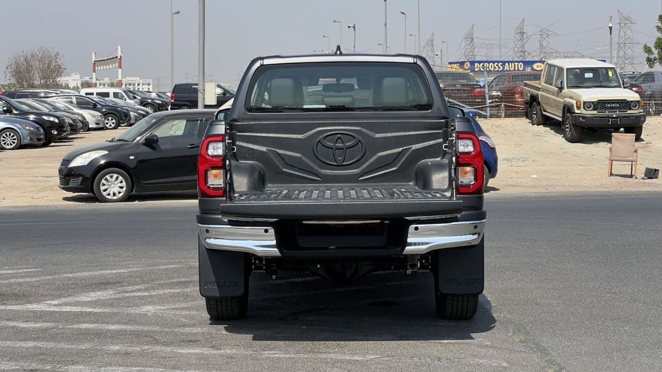 تويوتا هيلوكس S GLX 2.8L 4WD A/T