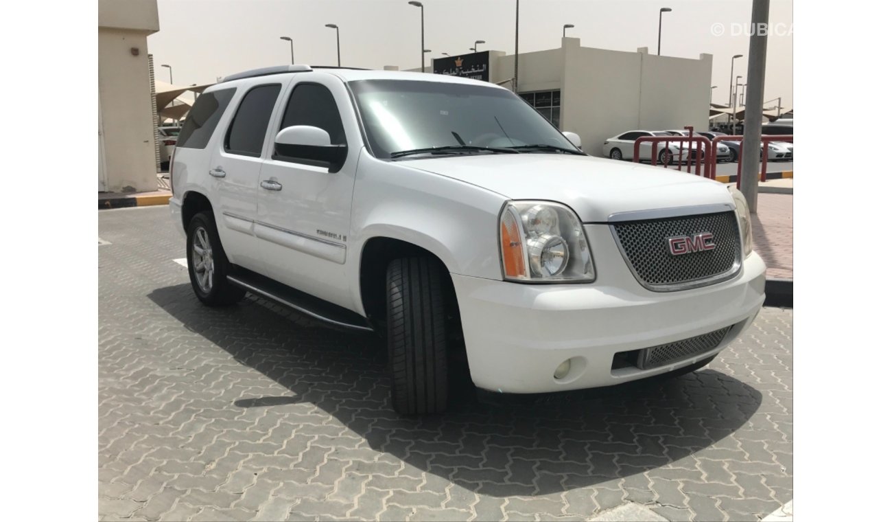 GMC Yukon GMC Yukon denali