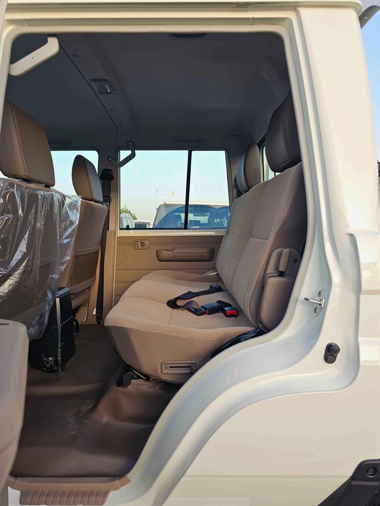 Toyota Land Cruiser Pick Up LC79 STD-E / M/T / DOUBLE CABIN / 2.8L V4 DIESEL / SNORKEL / 4WD (CODE # STD-E)