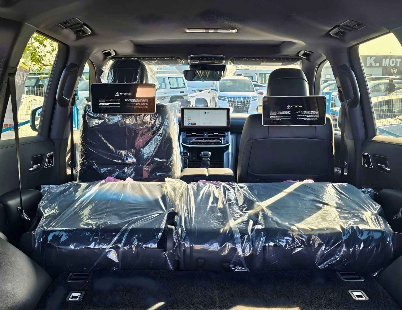 Toyota Land Cruiser GXR TWIN TURBO / 3.5L V6 PETROL / RADAR / REAR ENTERTAINMENT DVD / JBL SPEAKERS / FRONT PWR SEATS /