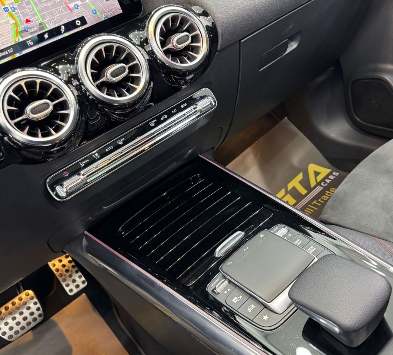 Mercedes-Benz GLA 200 AMG 1.3L 2021 Mercedes Benz GLA200 AMG, 2025 Mercedes Warranty, 2026 Mercedes Service Pack, Full Opt