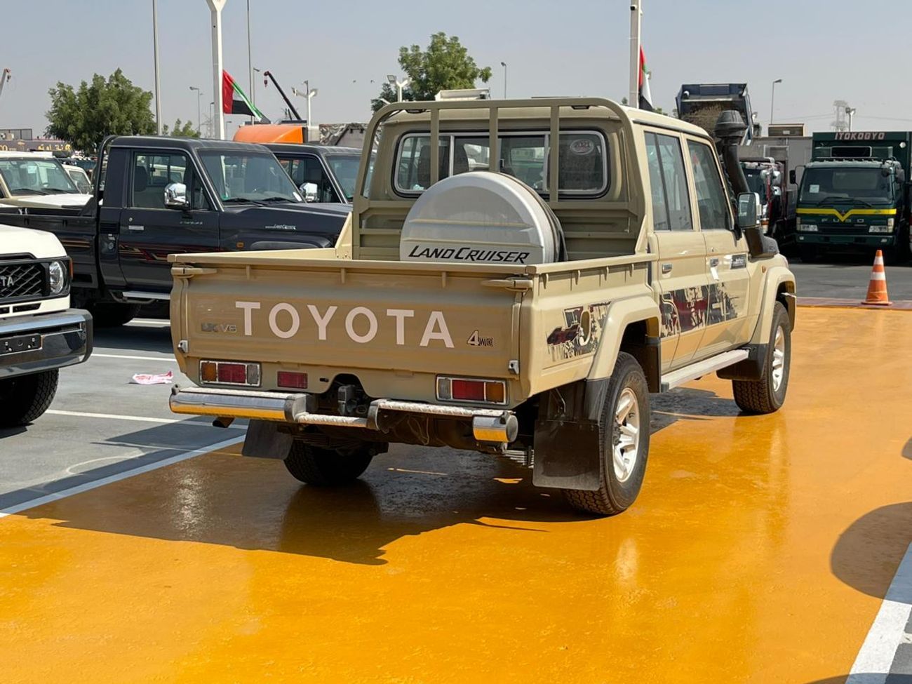 تويوتا لاند كروزر بيك آب Toyota LAND CRUISER DC MT PETROL 4.0L WIN-DIFF