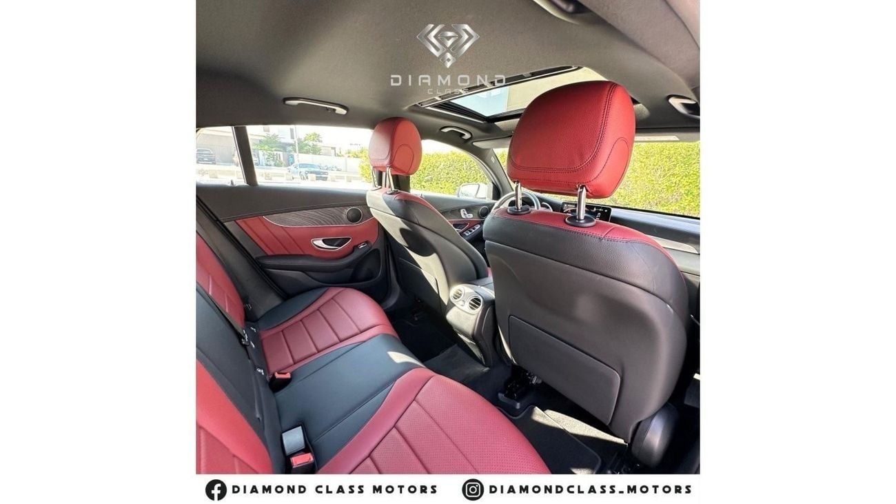 Mercedes-Benz GLC 200 Premium Mercedes GLC 200 Coupe  AMG line - 2.0T 4Matic  Sunroof  2022 GCC  Service Contract Under Me