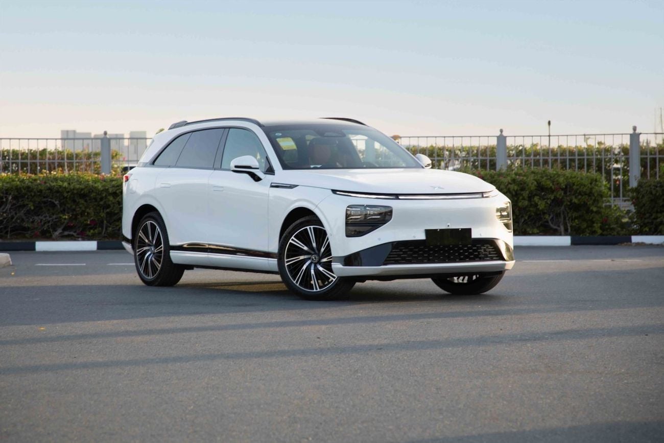 Xpeng G9 2022 Xpeng G9 702 Pro - White inside Brown