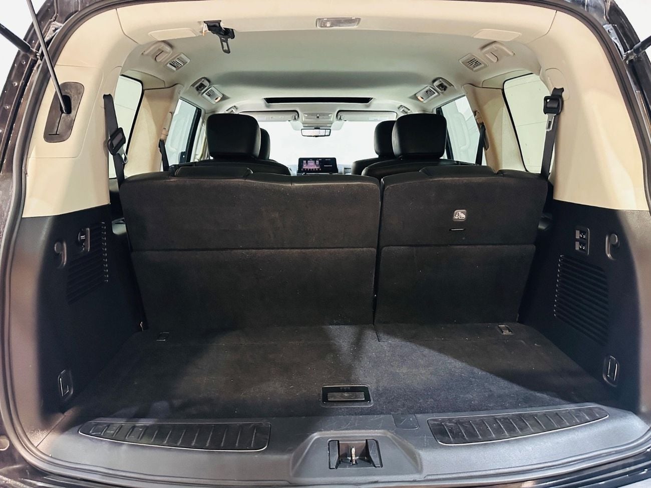 Infiniti QX80 LUXURY PROACTIVE