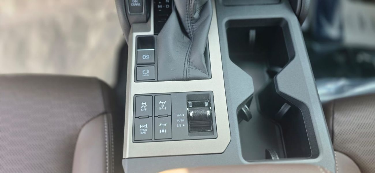 Toyota Prado TOYOTA PRADO 2.7 PETROL A/T FULL OPTION