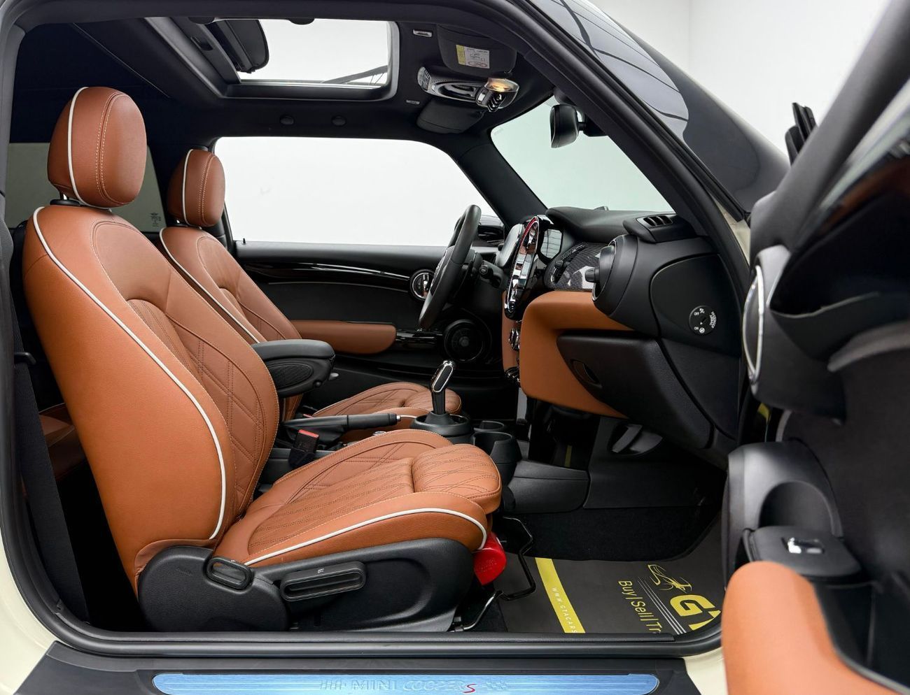 Mini Cooper S 2.0L (4 Seater) S 2023 2.0L (4 Seater) 2027 Warranty + Service Pack, Full MINI Service History,