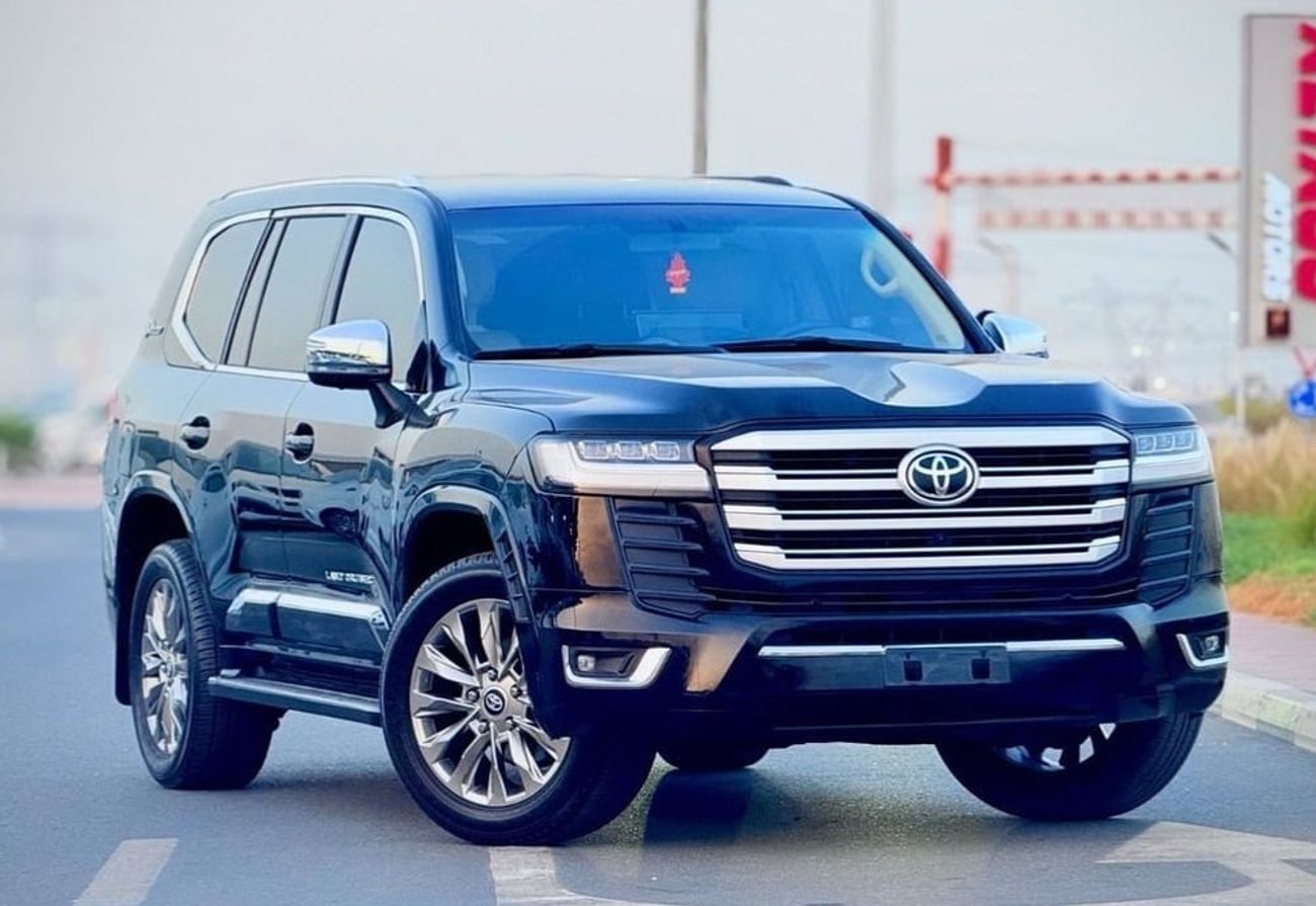تويوتا لاند كروزر 2015 GXR V6 Facelift To 2024 Ship Exterior and Interior Both Upgrade Full Option