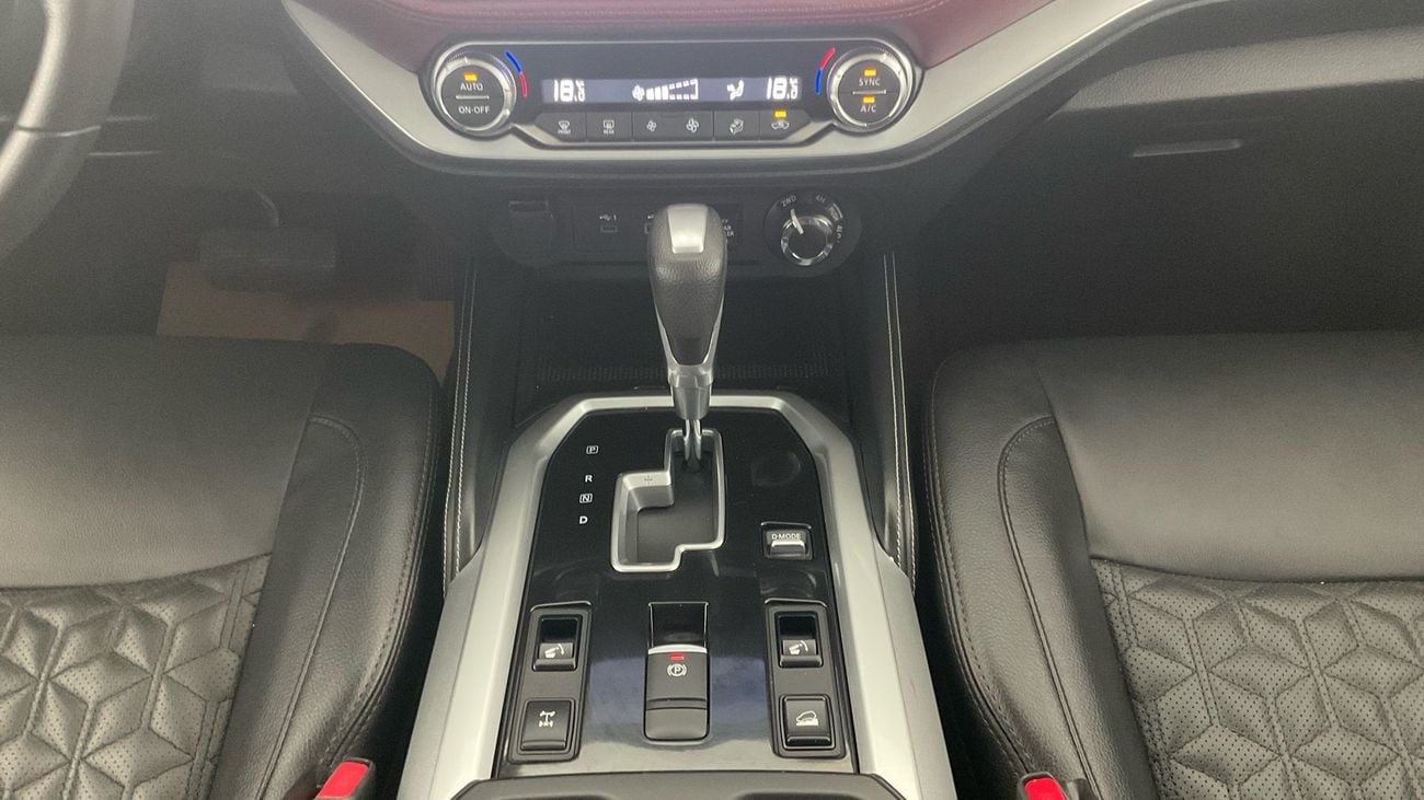 نيسان إكستيرا 2.5 4WD PLATINUM AUTO | شامل الضمان | 0 ﺪﻔﻋﺓ ﺃﻮﻟﻯ