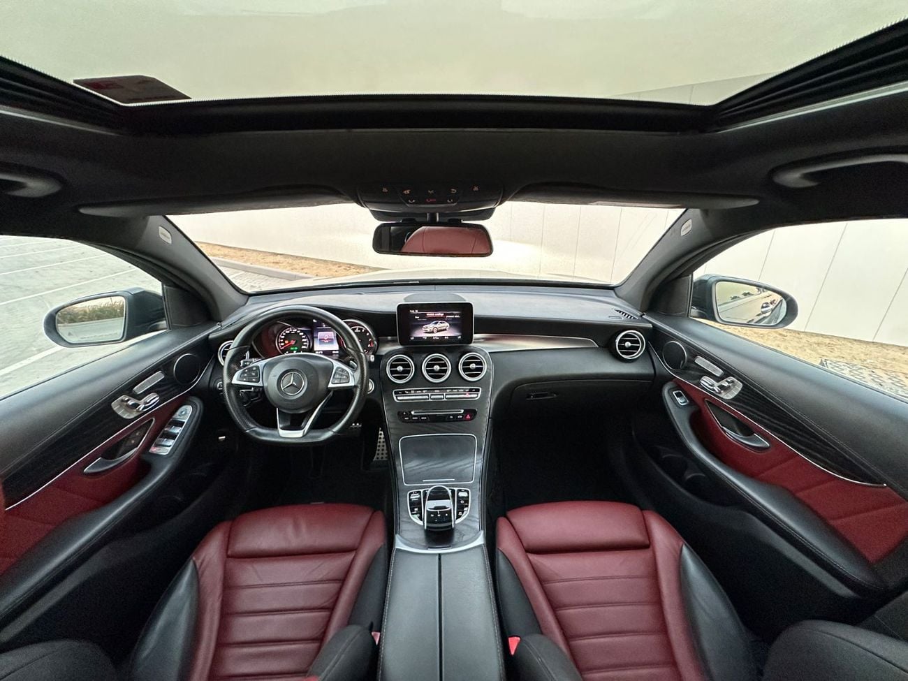 Mercedes Benz GLC250 AMG