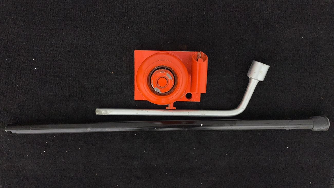 Mitsubishi Pajero GLS MIDLINE 3 | Zero Down Payment | Free Home Test Drive