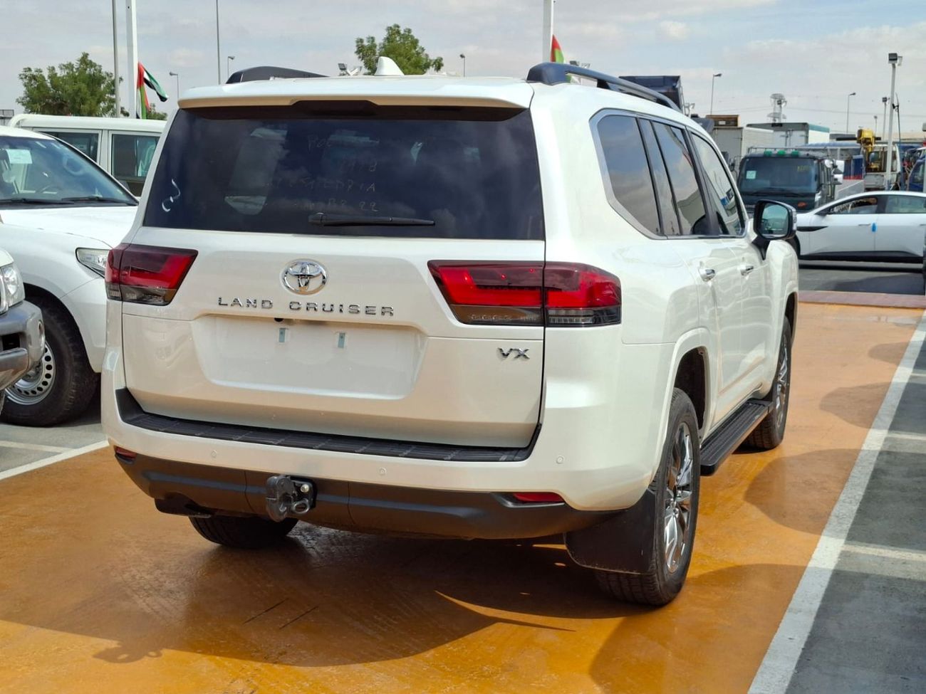 تويوتا لاند كروزر Toyota Land Cruiser VX 3.5L 2025