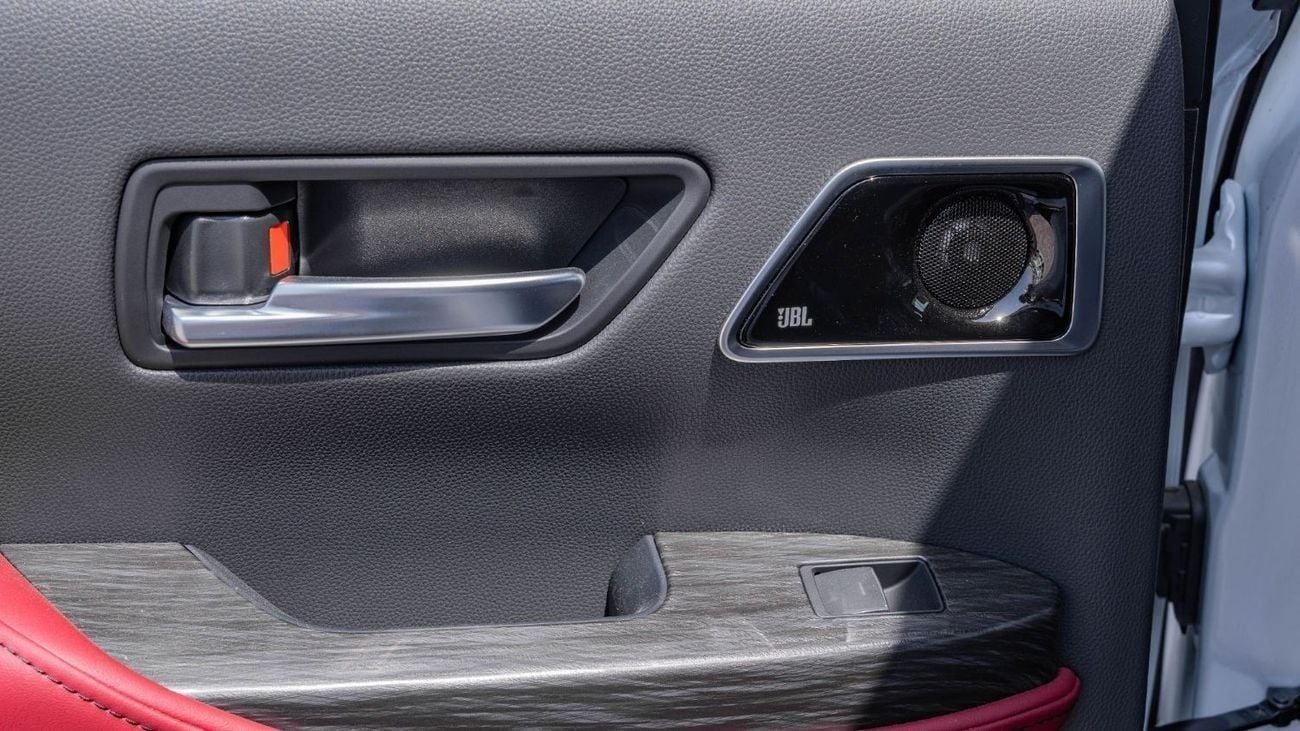 تويوتا لاند كروزر 2026 Toyota Land Cruiser 300 VXR 3.5L AT Petrol Twin Turbo (White-red)