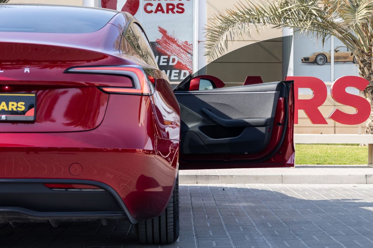 تسلا موديل 3