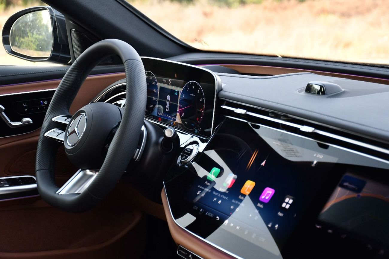 مرسيدس بنز E200 MERCEDES E200 2026 0KM BLACK  TAN