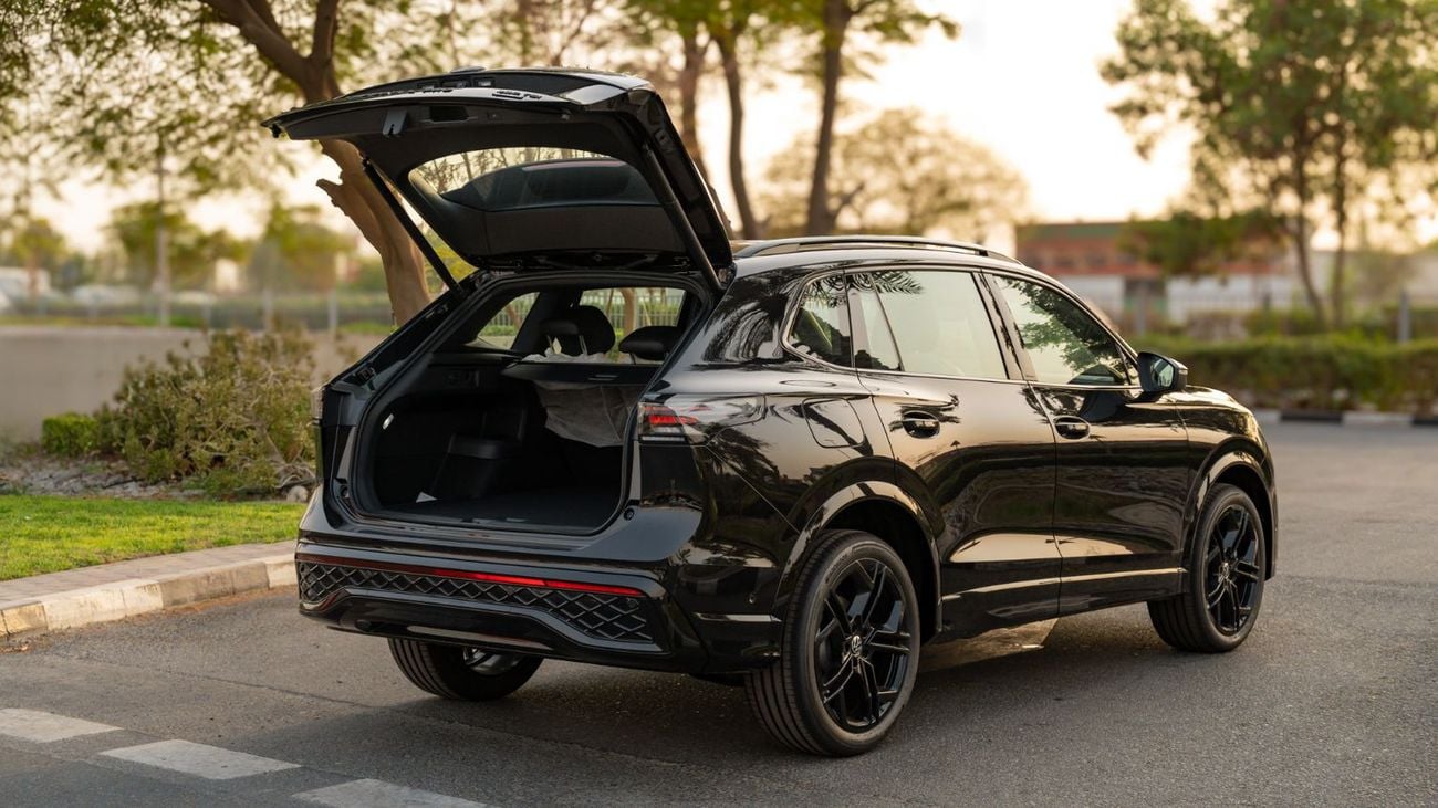 Volkswagen Tiguan 2025 | VOLKSWAGEN Tiguan PRO 380TSI 4WD R-Line premium - cool black kit [EXPORT ONLY]