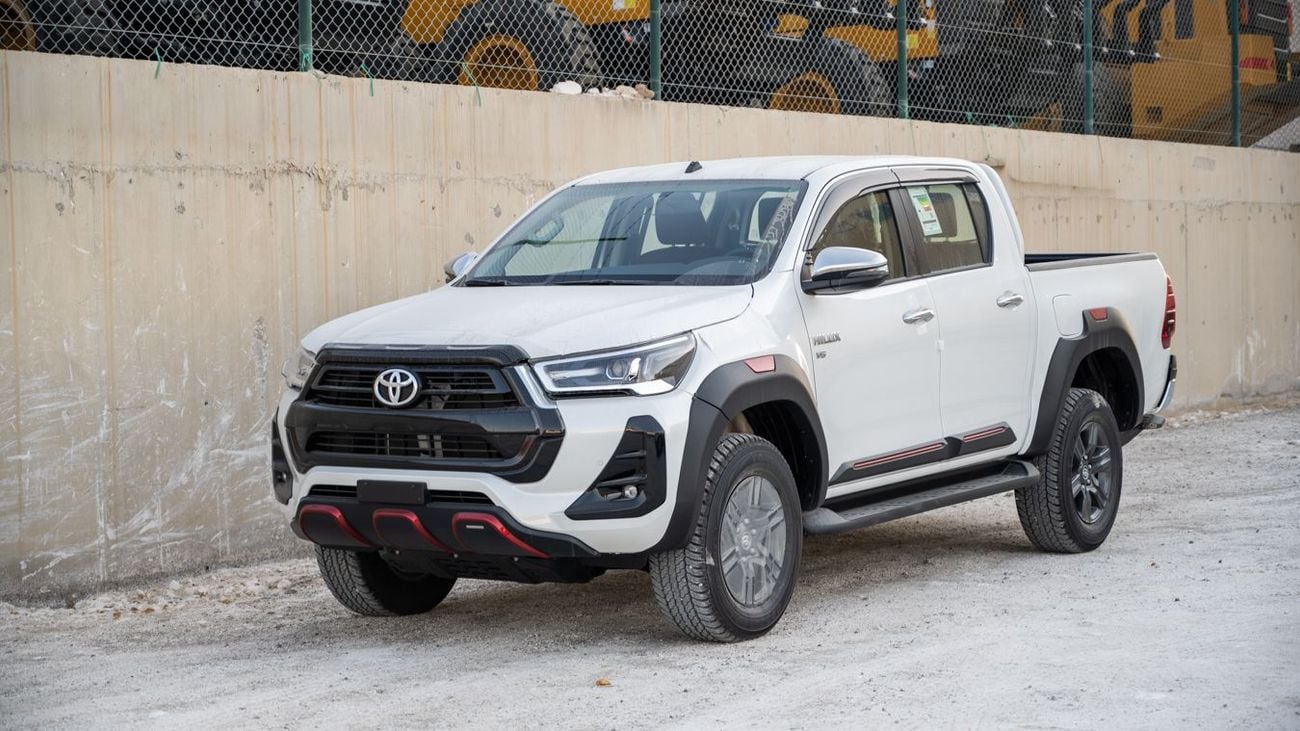 تويوتا هيلوكس TOYOTA HILUX 4.0 AT -2026YM