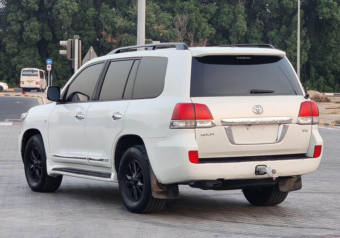 تويوتا لاند كروزر GX.R V8