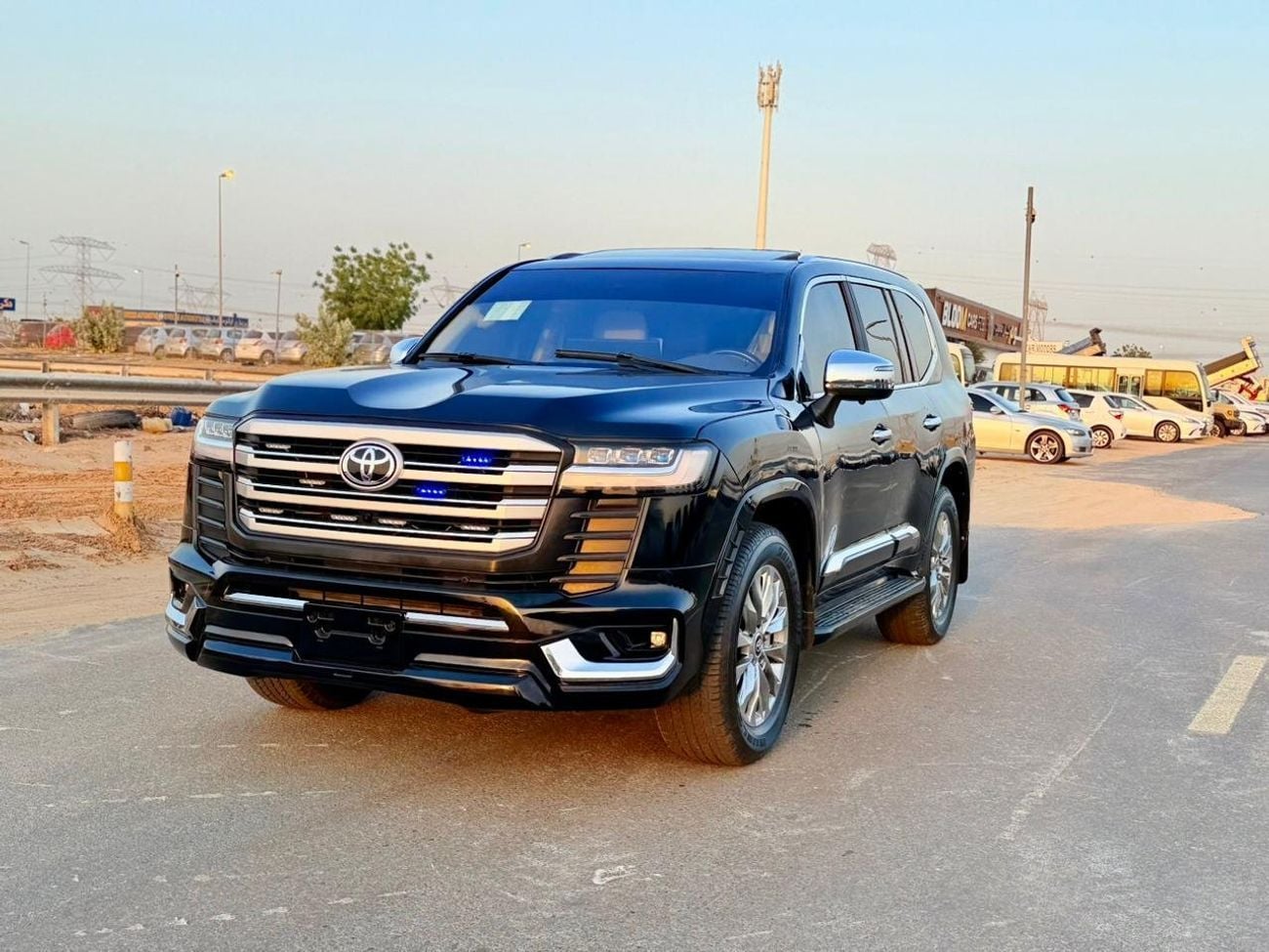 Toyota Land Cruiser GXR Toyota landcuriser 2019 upgrade inside and outside 4.0L full option petrol