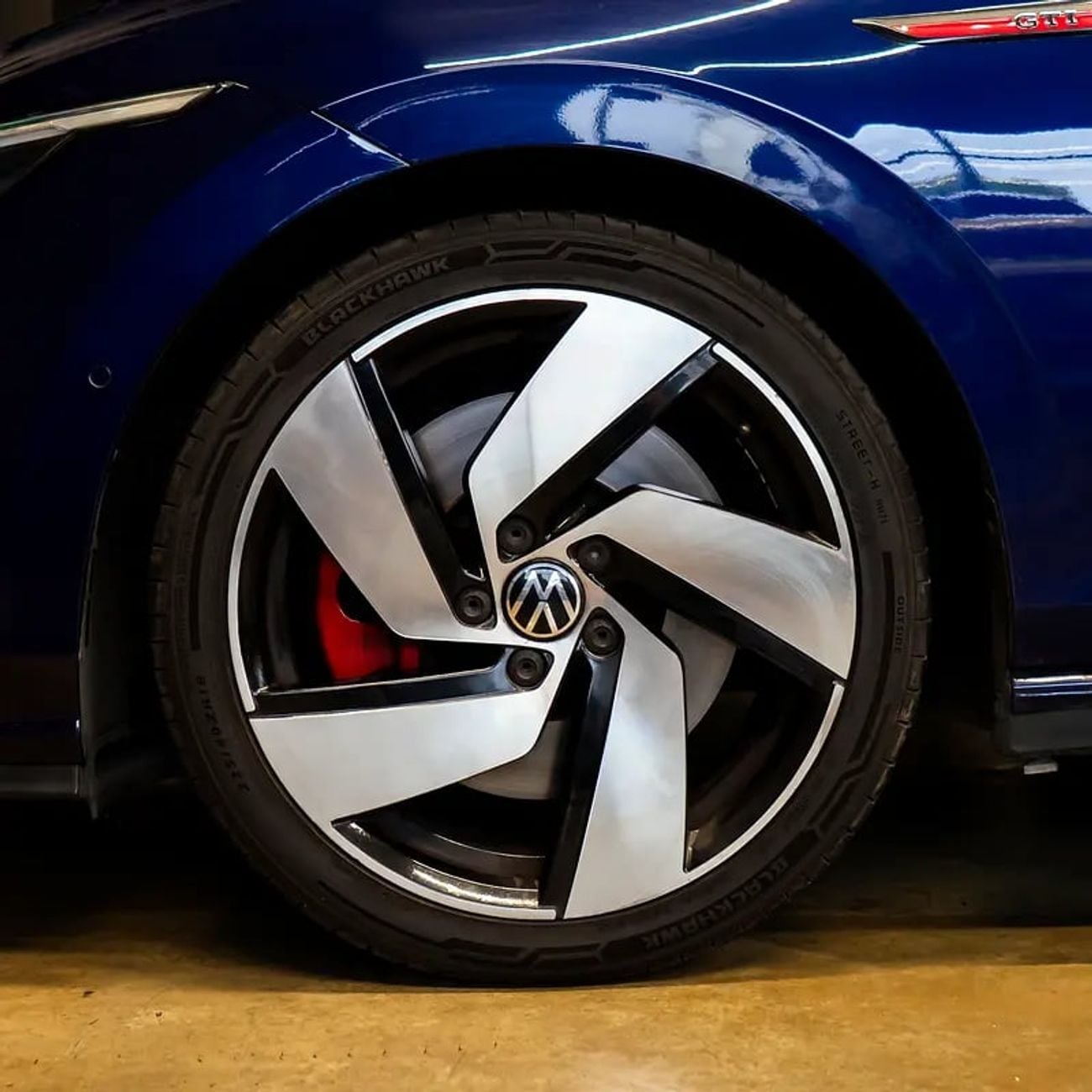 فولكس واجن جولف GTI 2,107 pm • 0% Downpayment • VW GTI • Agency Warranty