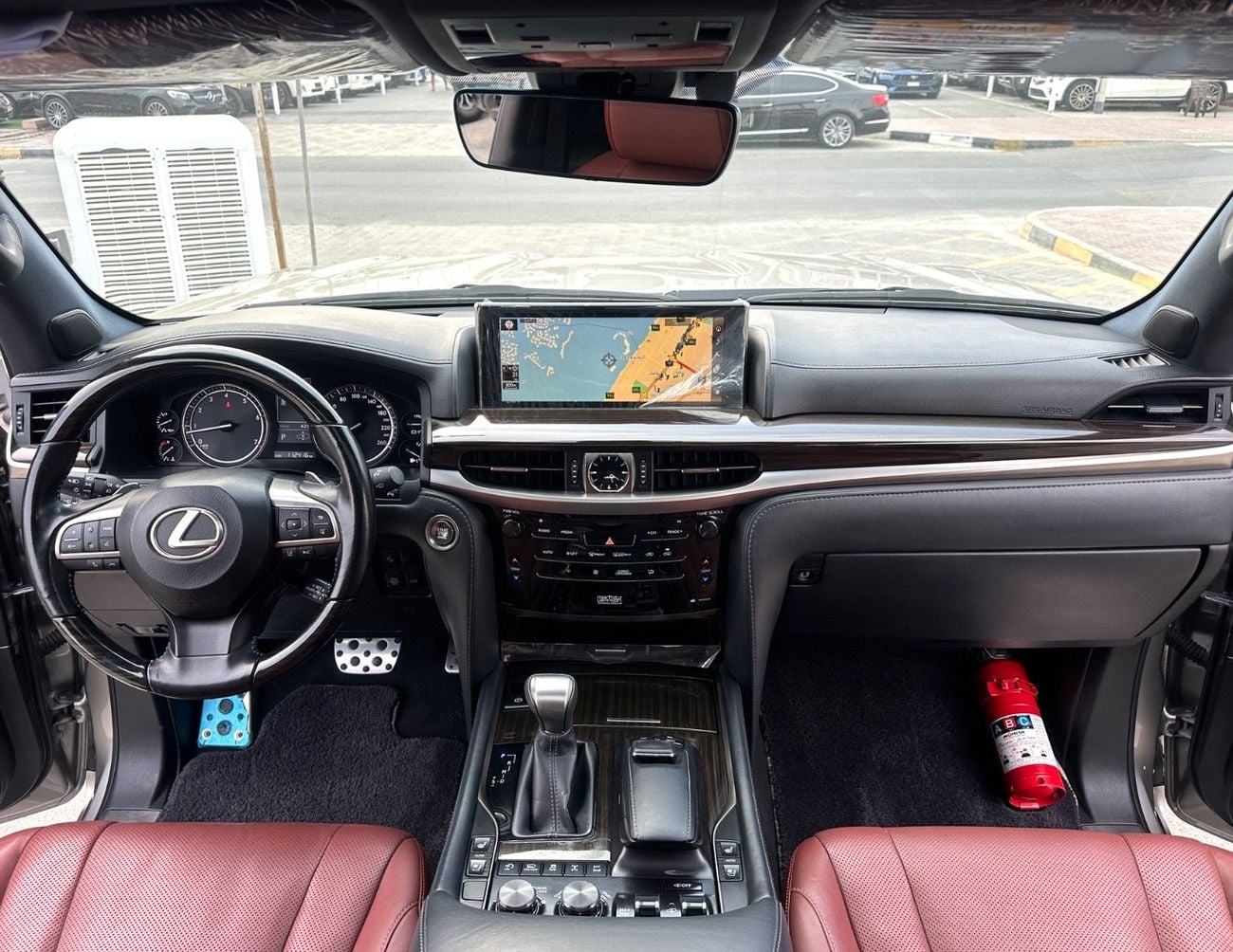 Lexus LX570 SIGNATURE
