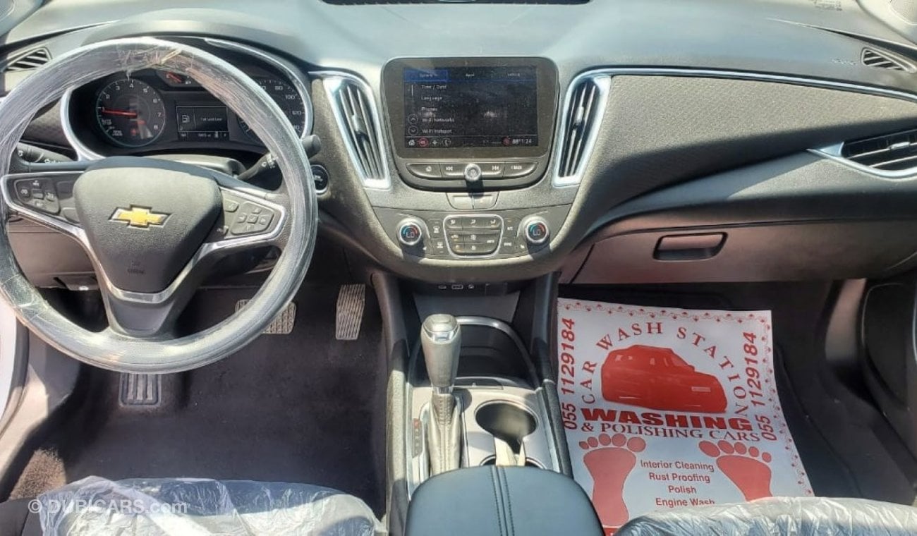 Chevrolet Malibu LT - With Panoramic Sunroof