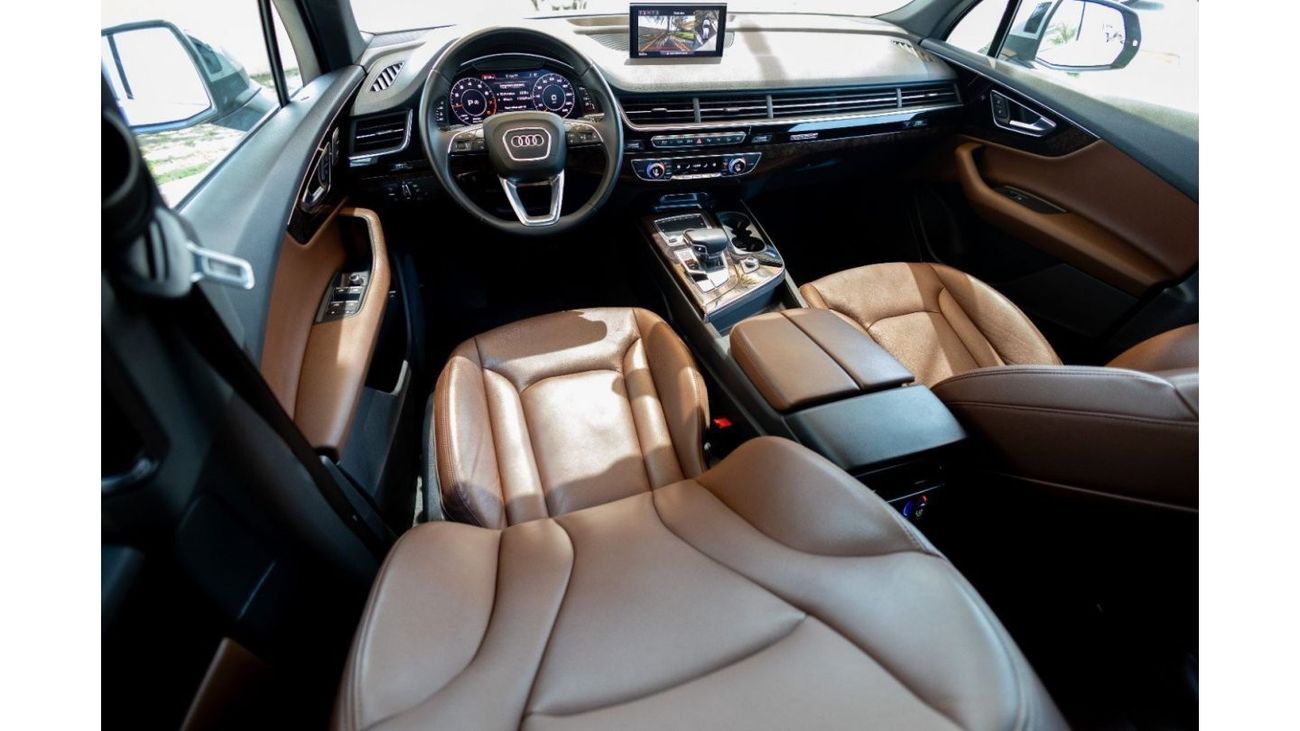 أودي Q7 45 TFSI quattro