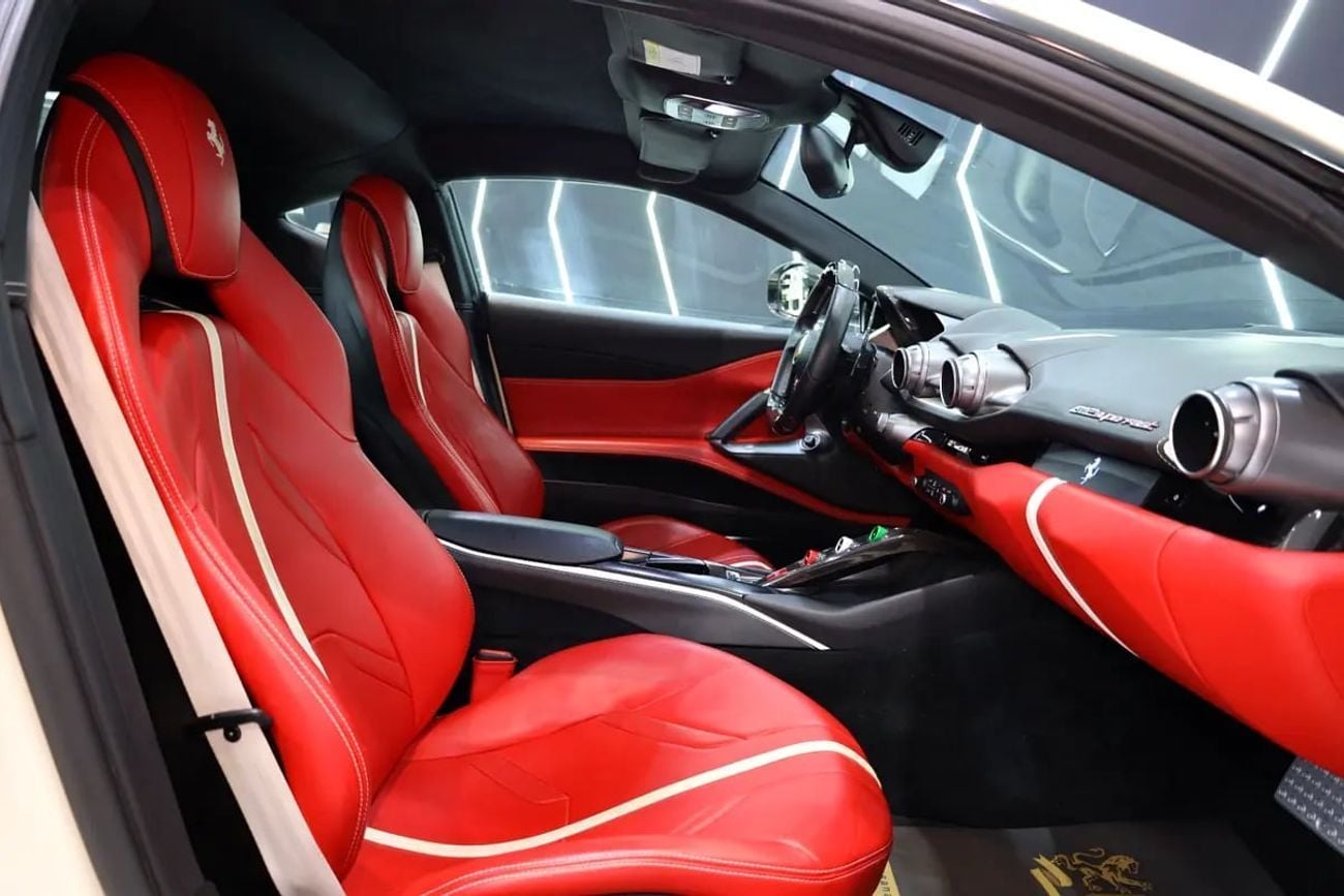 Ferrari 812 Superfast Passenger Display, Carbon Fiber Exterior/Interior, GCC Specs!!