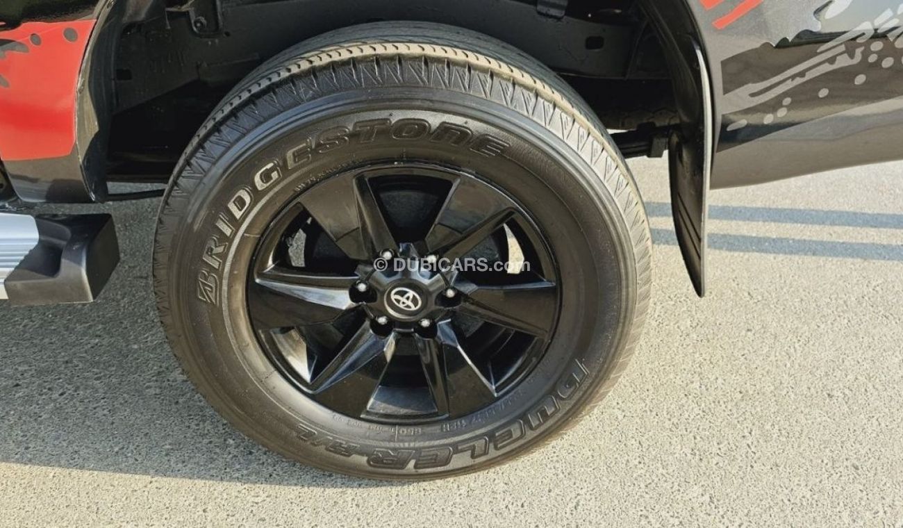 Toyota Hilux MANUAL TRANSMISSION | 2.5L DIESEL ENGINE | LEFT-HAND-DRIVE