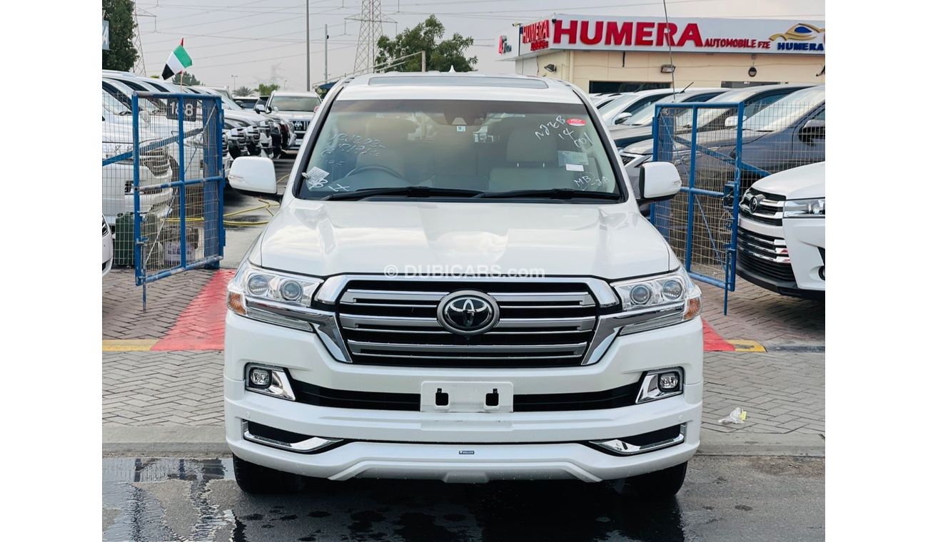 Toyota Land Cruiser Toyota ZX Landcruiser Petrol Engine model 2018 top of the range car very clean and good condition