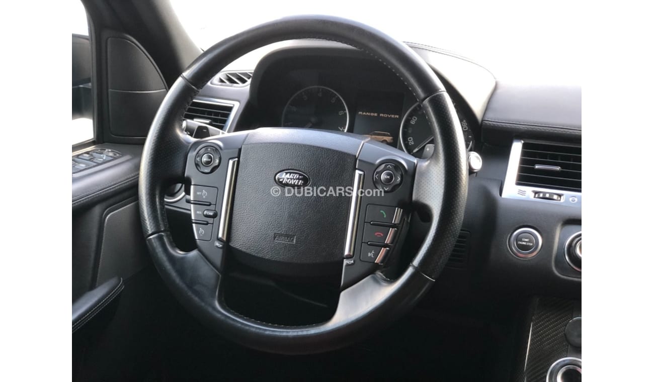Land Rover Range Rover Sport Model 2013 GCC CAR PREFECT CONDITION INSIDE AND OUTSIDE FULL OPTION SUN ROOF LEATHER SEATS NAVIGATIO