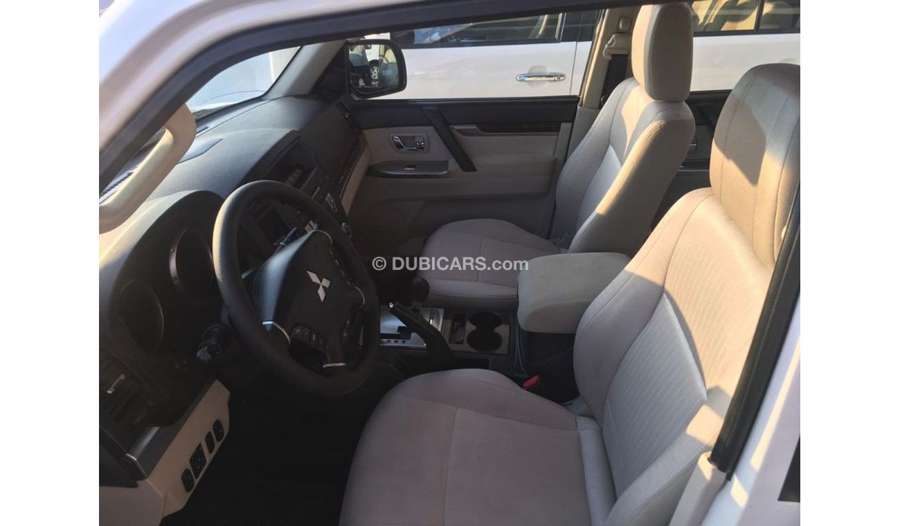 Mitsubishi Pajero GCC 3.4 6 cylinder without accidents without paints