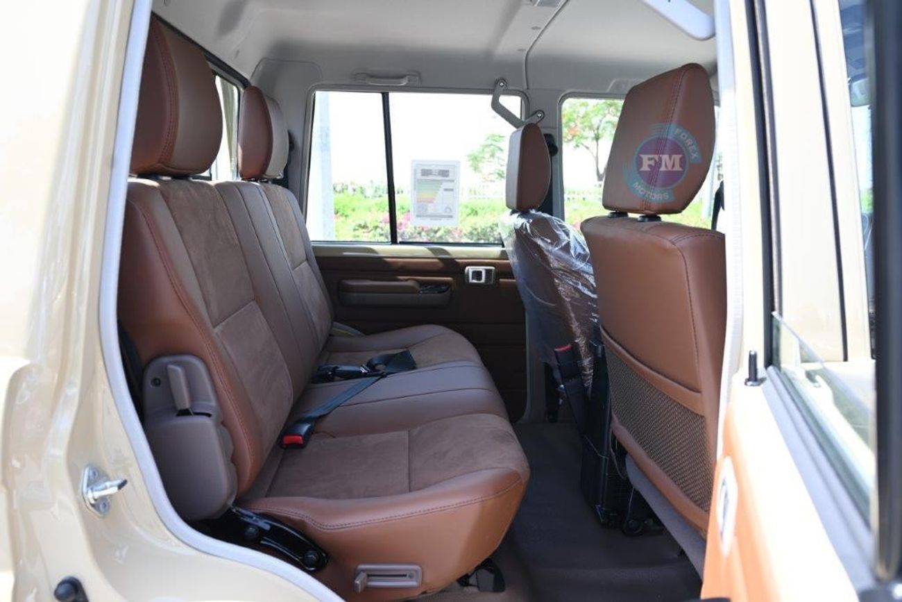 Toyota Land Cruiser Pick Up Double Cab SDLX 2.8L Diesel 4WD 5 Seater Automatic