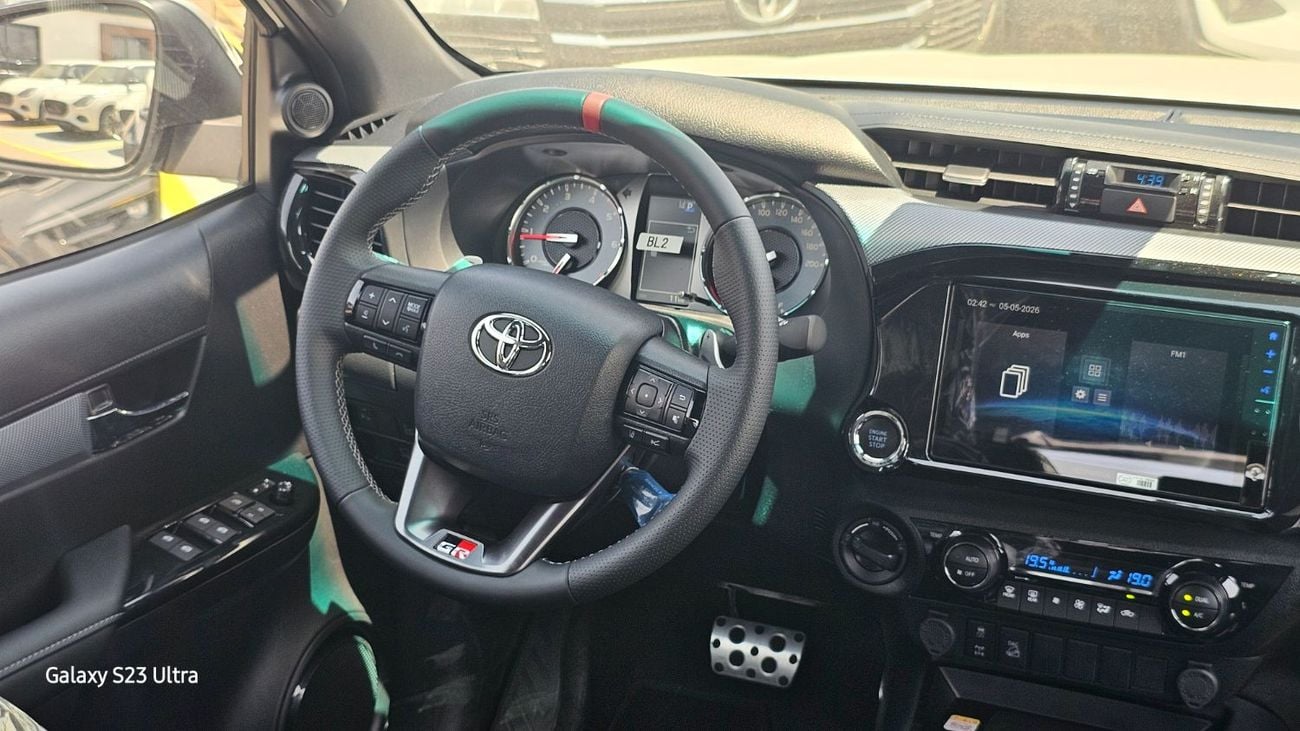 تويوتا هيلوكس GR Sport 2.8L