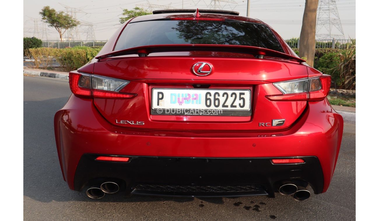 لكزس RC F V8. GCC