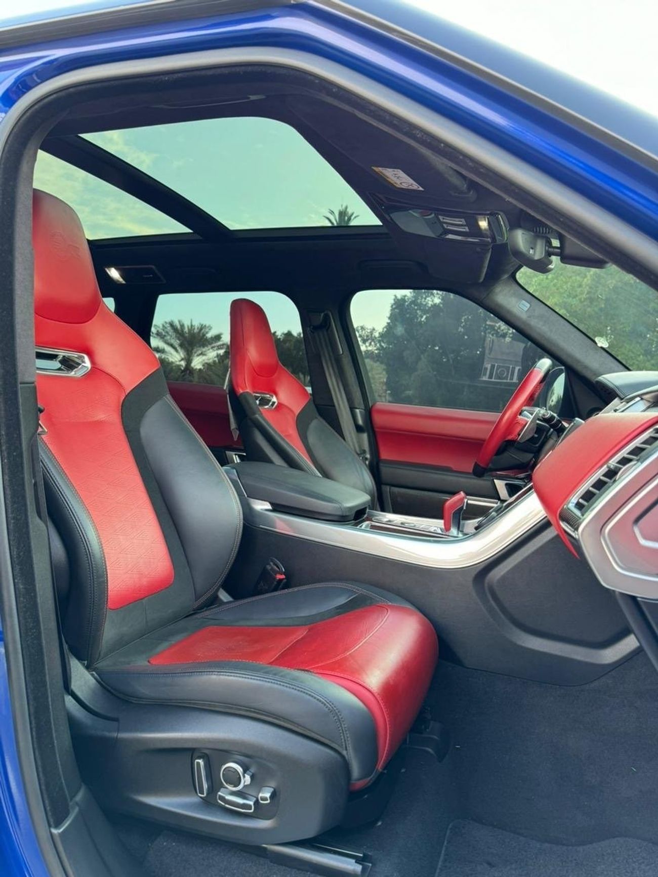 Land Rover Range Rover Sport RANGE ROVER SPORT SVR 2019  German specs full option