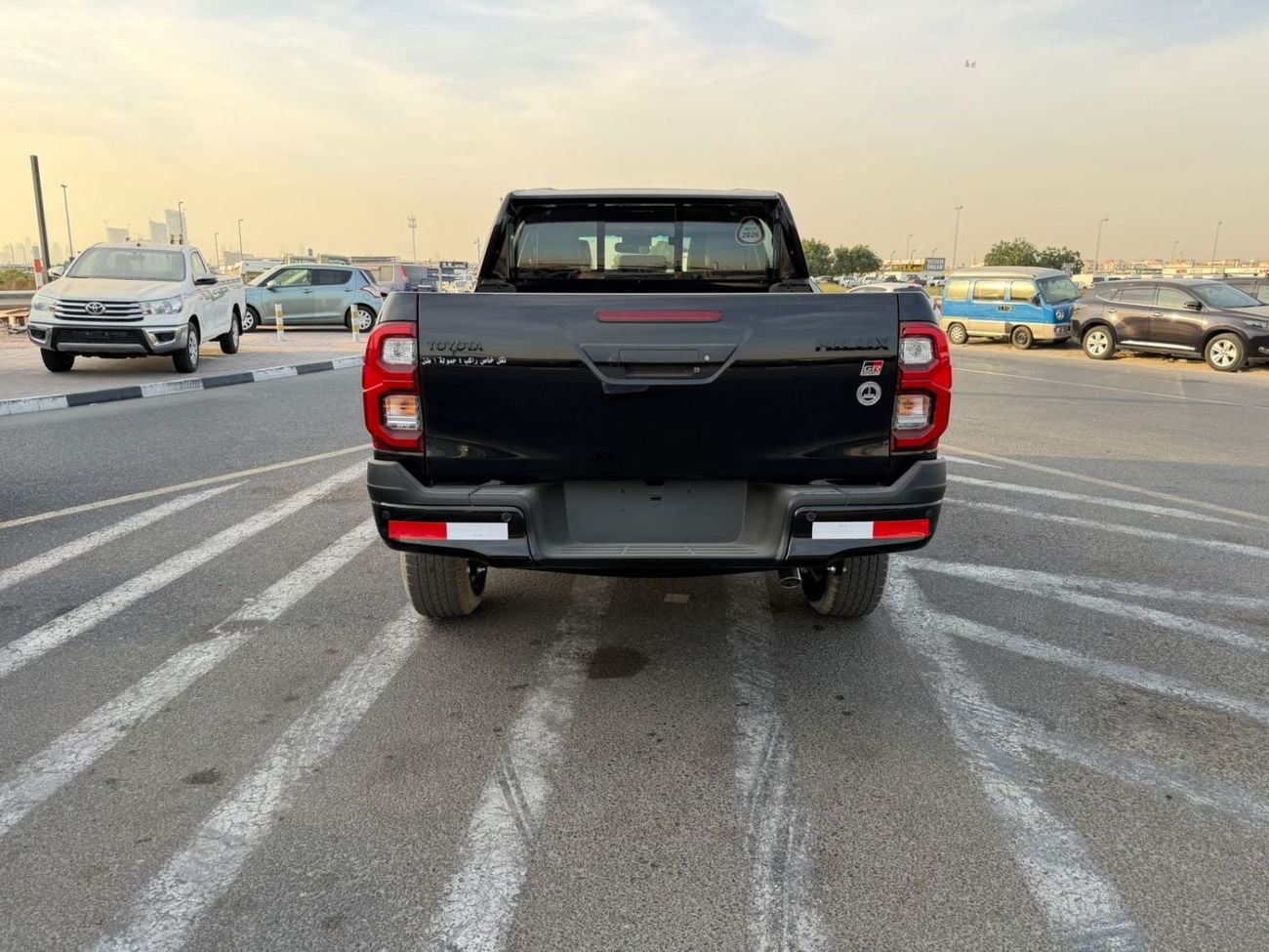 تويوتا هيلوكس Toyota Hilux GR 4.0 2026 Full option