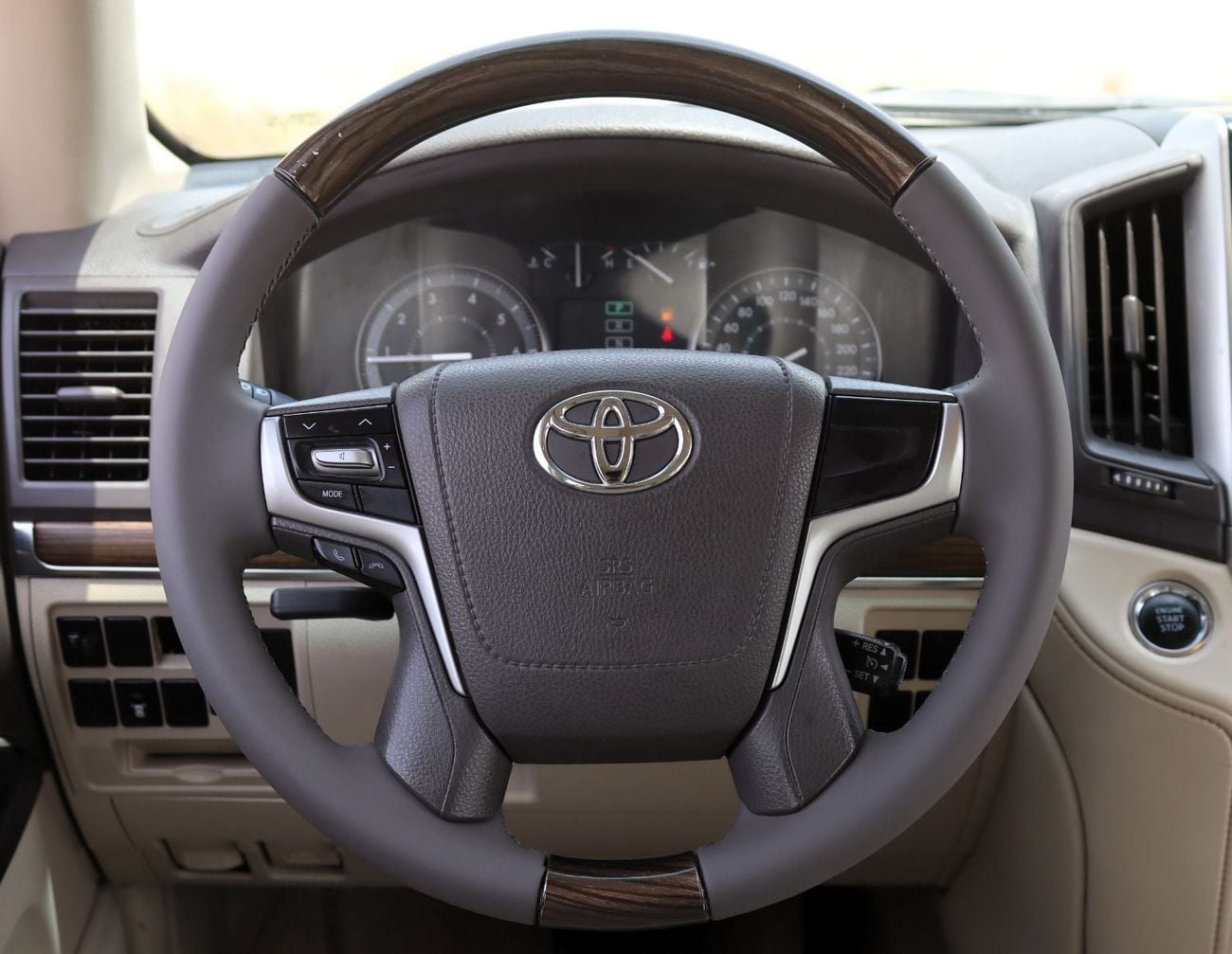 Toyota Land Cruiser GXR