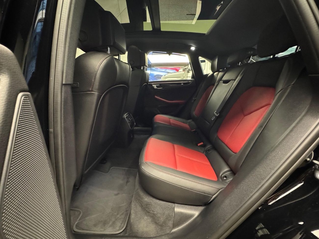 Porsche Macan Std 2.0L (260 HP)