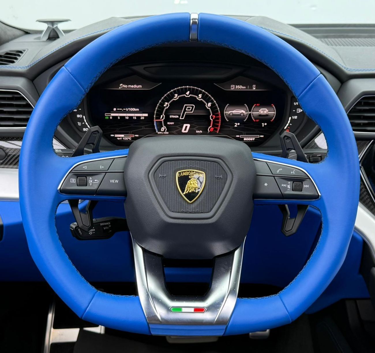 لامبورغيني اوروس STD 4.0T V8 2022 Lamborghini Urus, Warranty, Full Service History, Fully Loaded, Excellent Condition