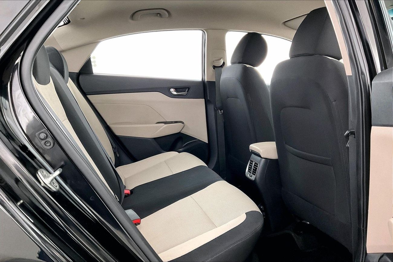 هيونداي أكسنت Smart / GL | عرض العيد الحصري | خالية من أضرار الفيضانات