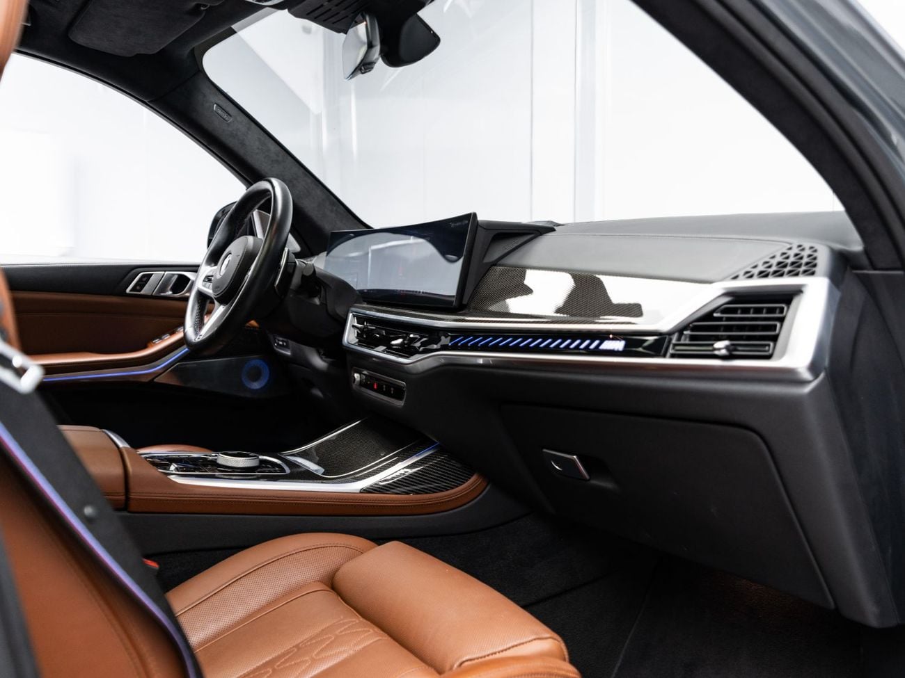 BMW X7 BUY NOW, PAY 2027 | THE BLACKLINE STANDARD | November 2028 BMW Warranty + Service, GCC
