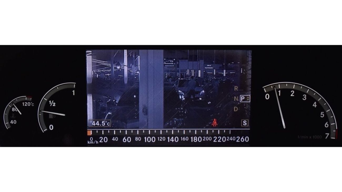 Mercedes-Benz S 500 EXCELLENT DEAL for our Mercedes Benz S500 ( 2006 Model ) in Burgundy Color GCC Specs