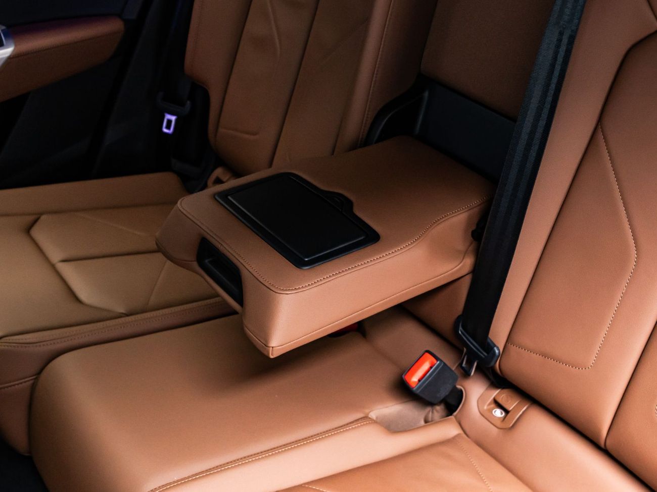 Audi Q3 35 TFSI S Line 1.4L 2024 Audi Q3 35TFSI, 2029 Audi Warranty + Service Contract, Low KMs, GCC