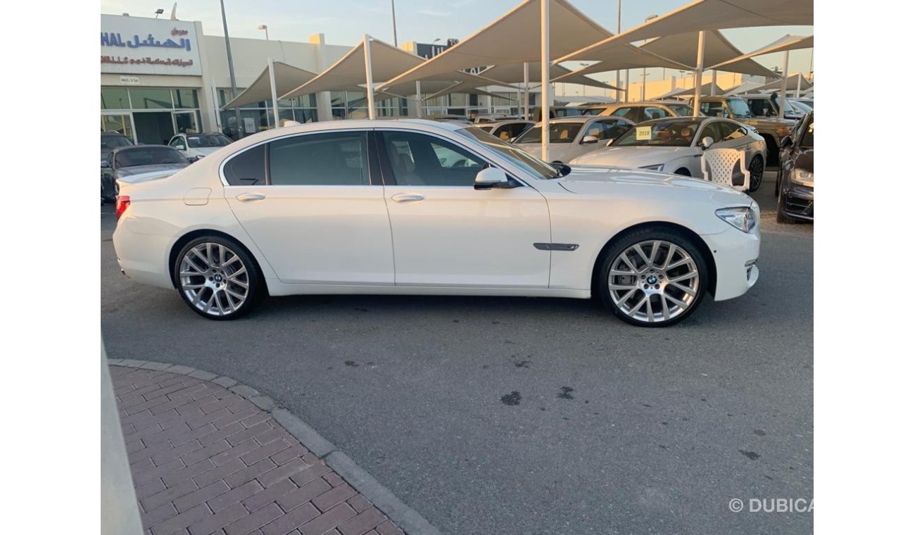 BMW 750Li Exclusive BMW 750 L _GCC_2015_Excellent Condition _Full option