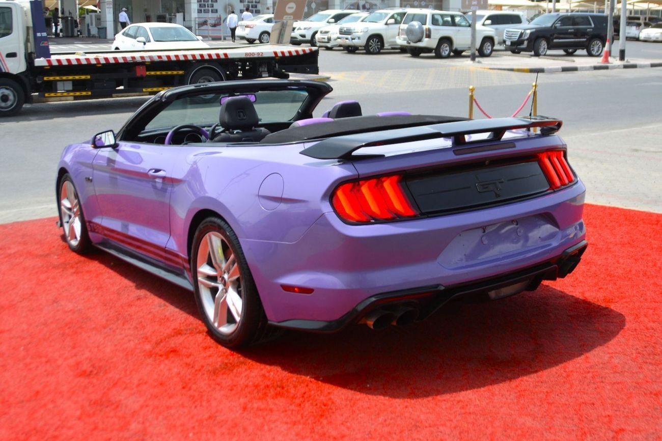 Ford Mustang GT Premium 5.0L V8