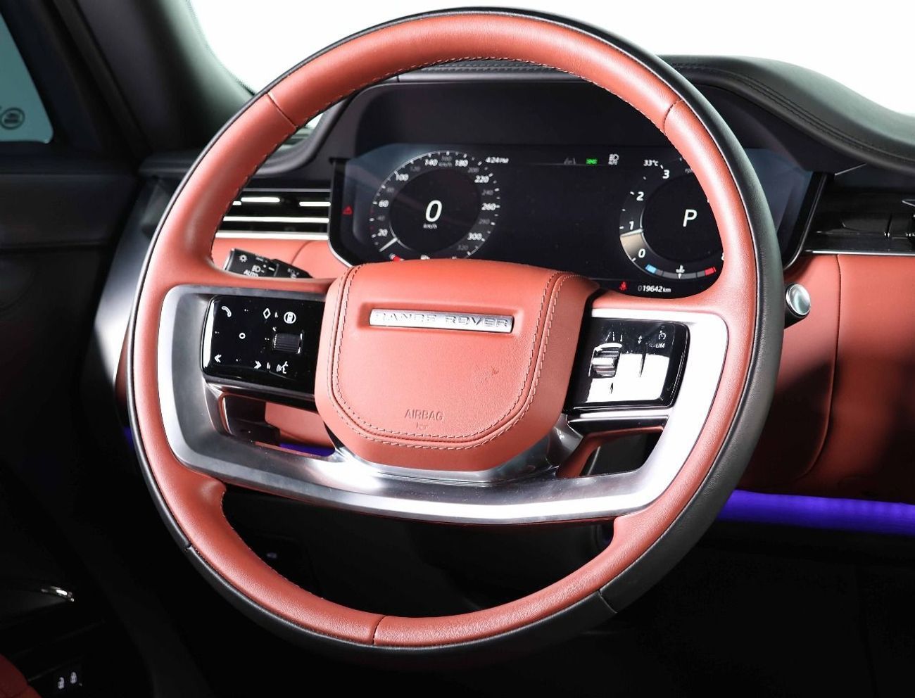 لاند روفر رينج روفر Range Rover SV-GCC-Warranty Service from Al Tayer Until 2029-1 Owner-Bespoke Order